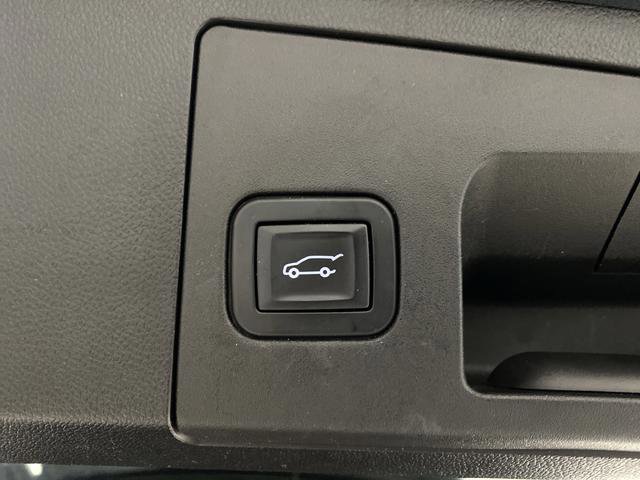 Used 2019 Cadillac XT4 Sport w/ Cold Weather Package image 16