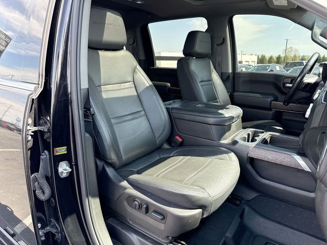 Used 2022 GMC Sierra 3500 Denali w/ Denali Black Diamond Edition AWD/4WD image 25