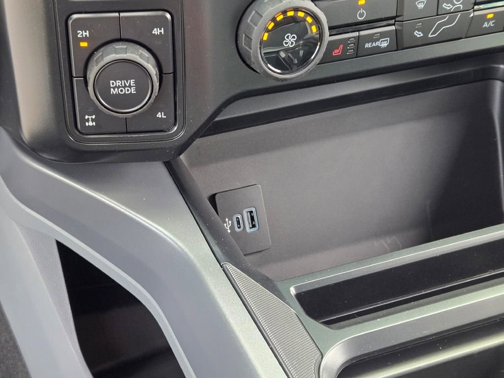 New 2026 Ford F350 XLT w/ XLT Premium Package image 28