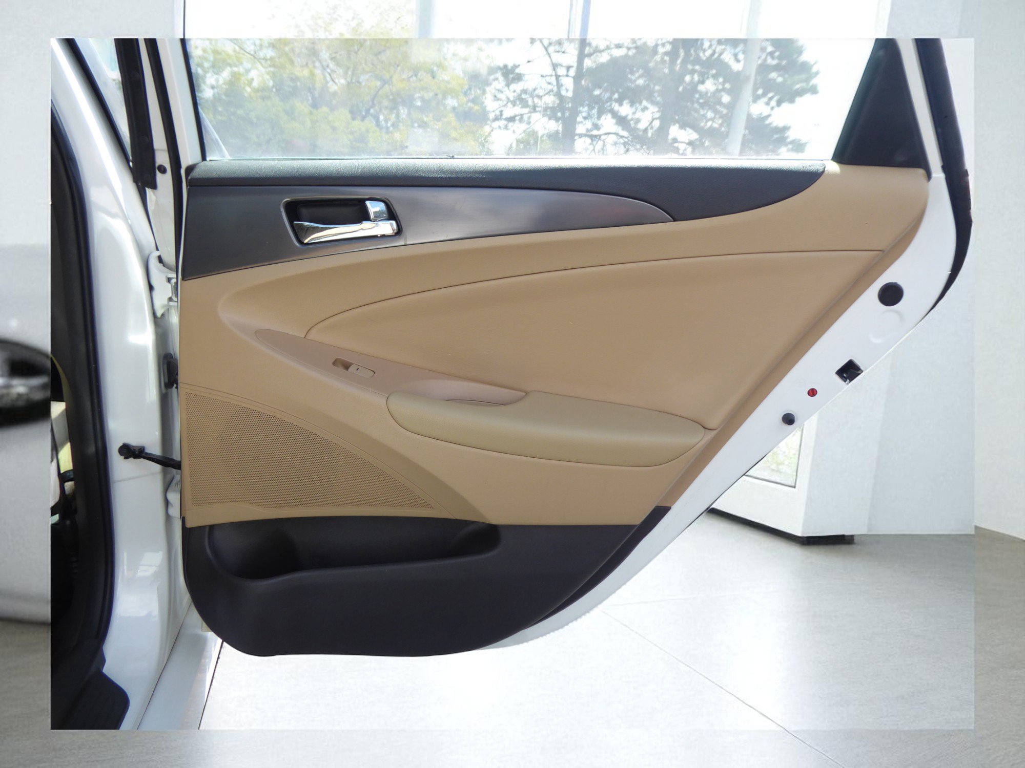 Used 2015 Hyundai Sonata Hybrid image 20