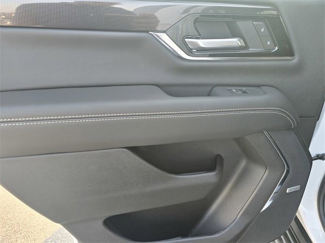 New 2026 GMC Yukon Elevation image 12