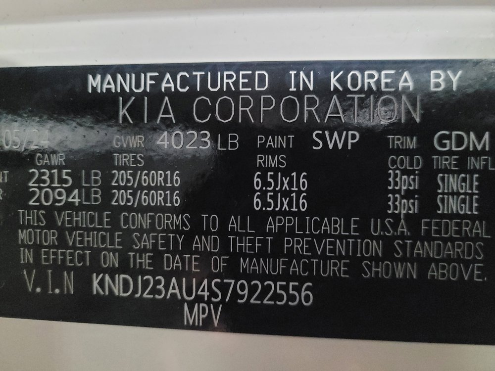 Used 2025 Kia Soul LX w/ LX Technology Package FWD image 33