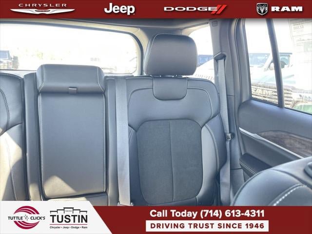 New 2027 Jeep Grand Cherokee Altitude AWD/4WD image 40