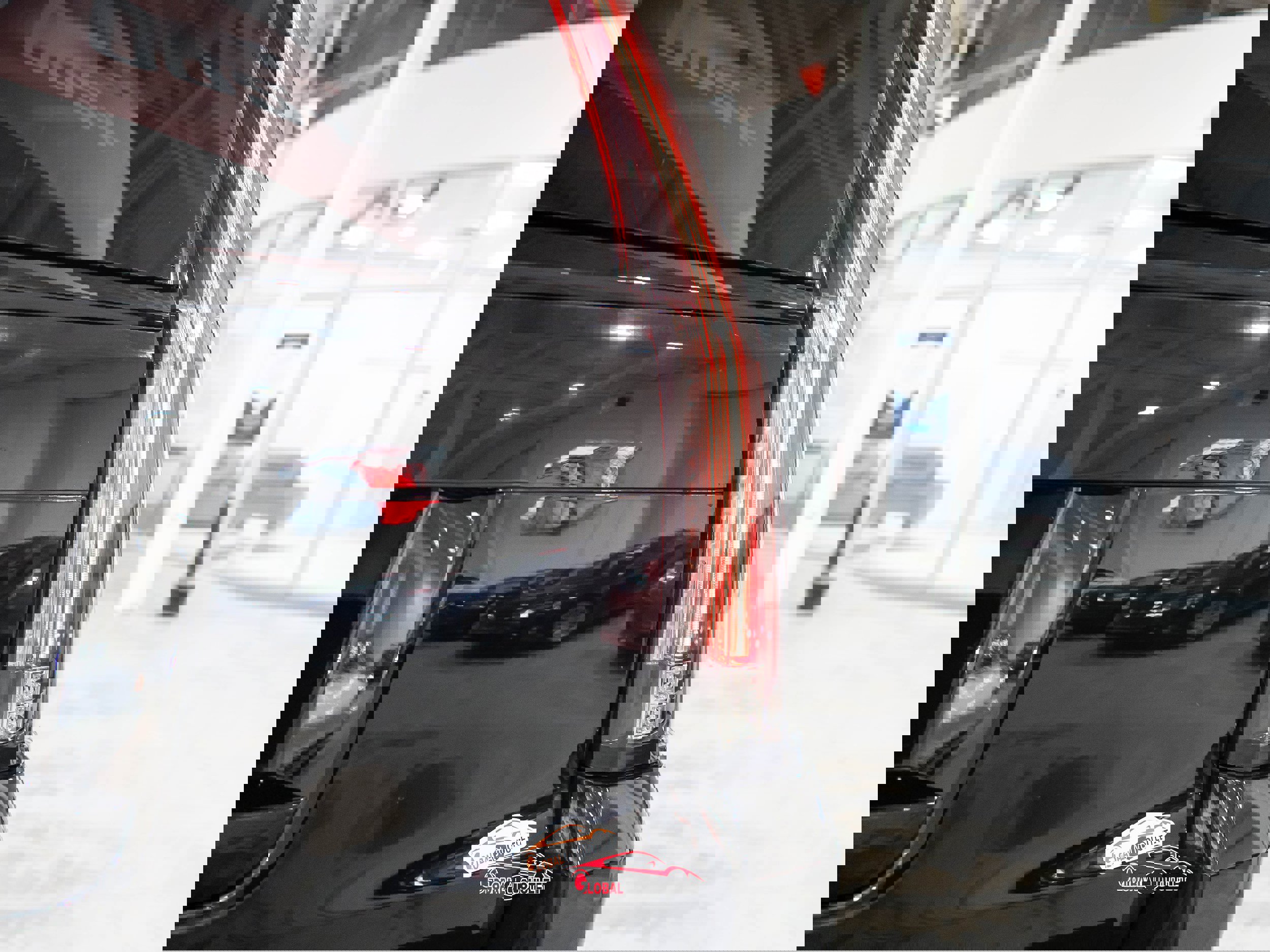 Used 2020 Cadillac Escalade ESV Premium Luxury w/ Escalade Sport Edition image 47