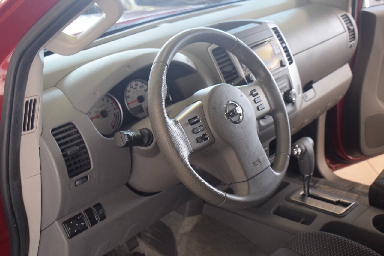 Used 2015 Nissan Frontier Desert Runner RWD image 47