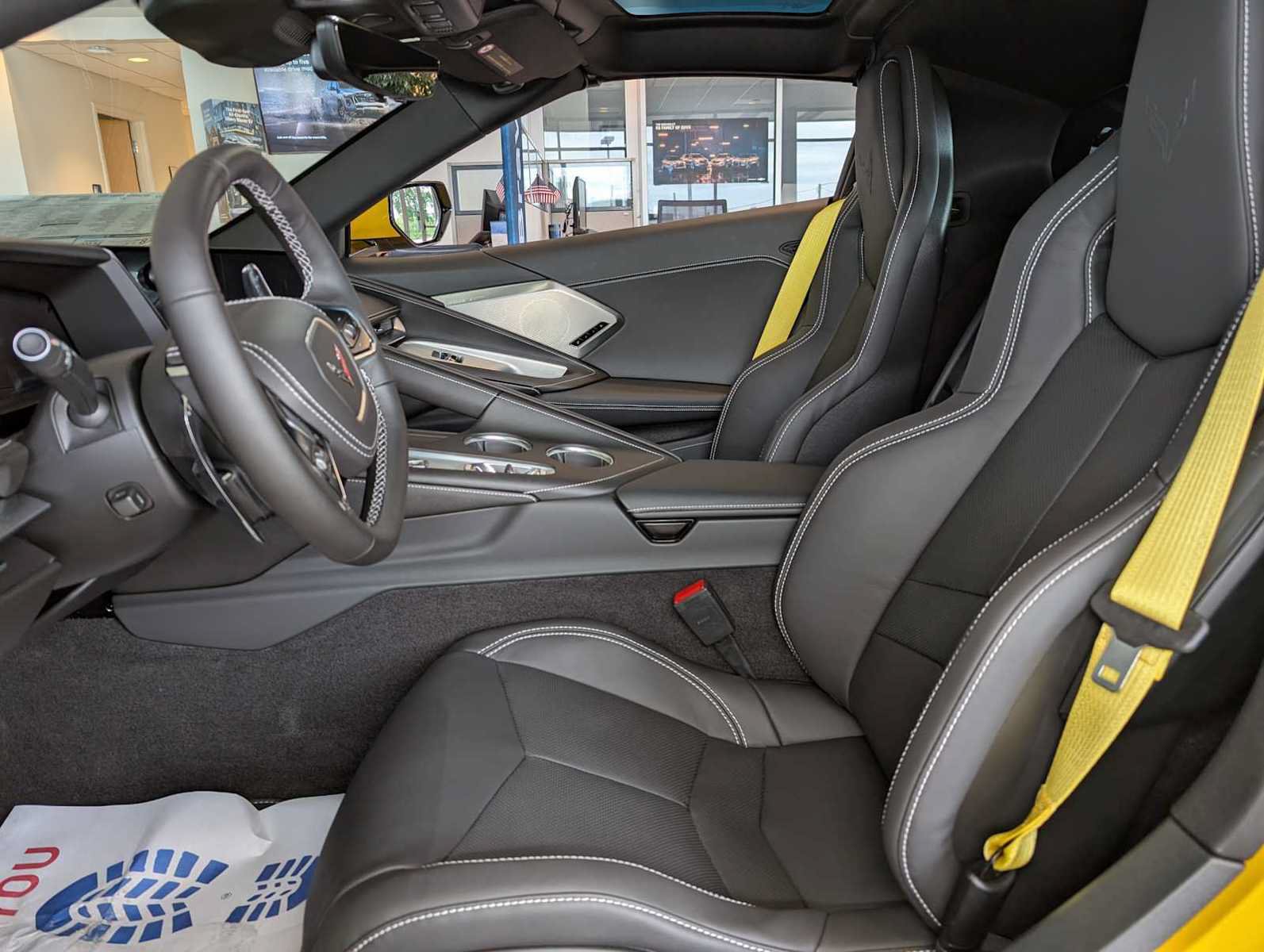 New 2027 Chevrolet Corvette Stingray Coupe w/ Z51 Performance Package RWD image 4