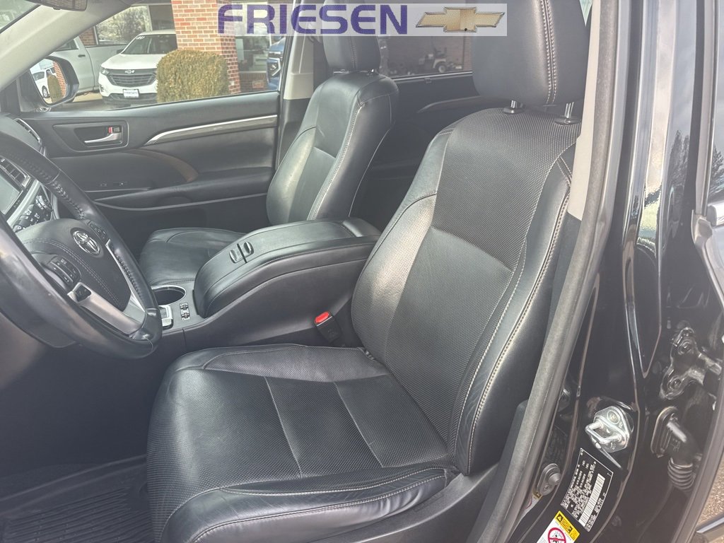 Used 2018 Toyota Highlander Limited w/ Protection Package #3 image 9