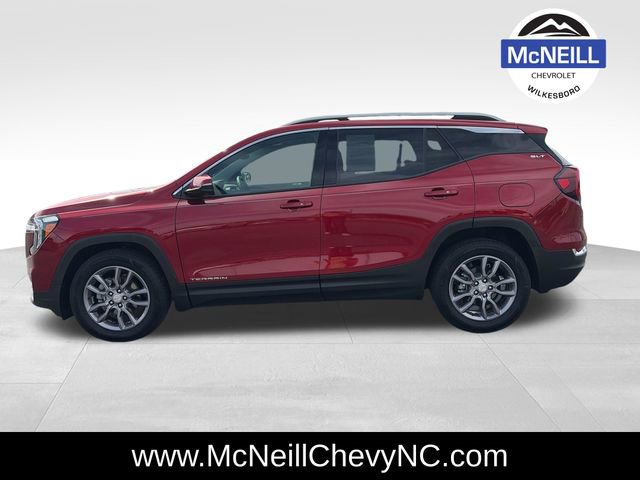 Used 2023 GMC Terrain SLT image 4
