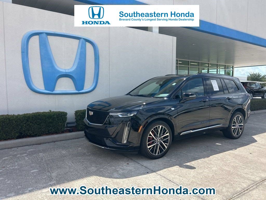 Used 2023 Cadillac XT6 Sport w/ Technology Package
