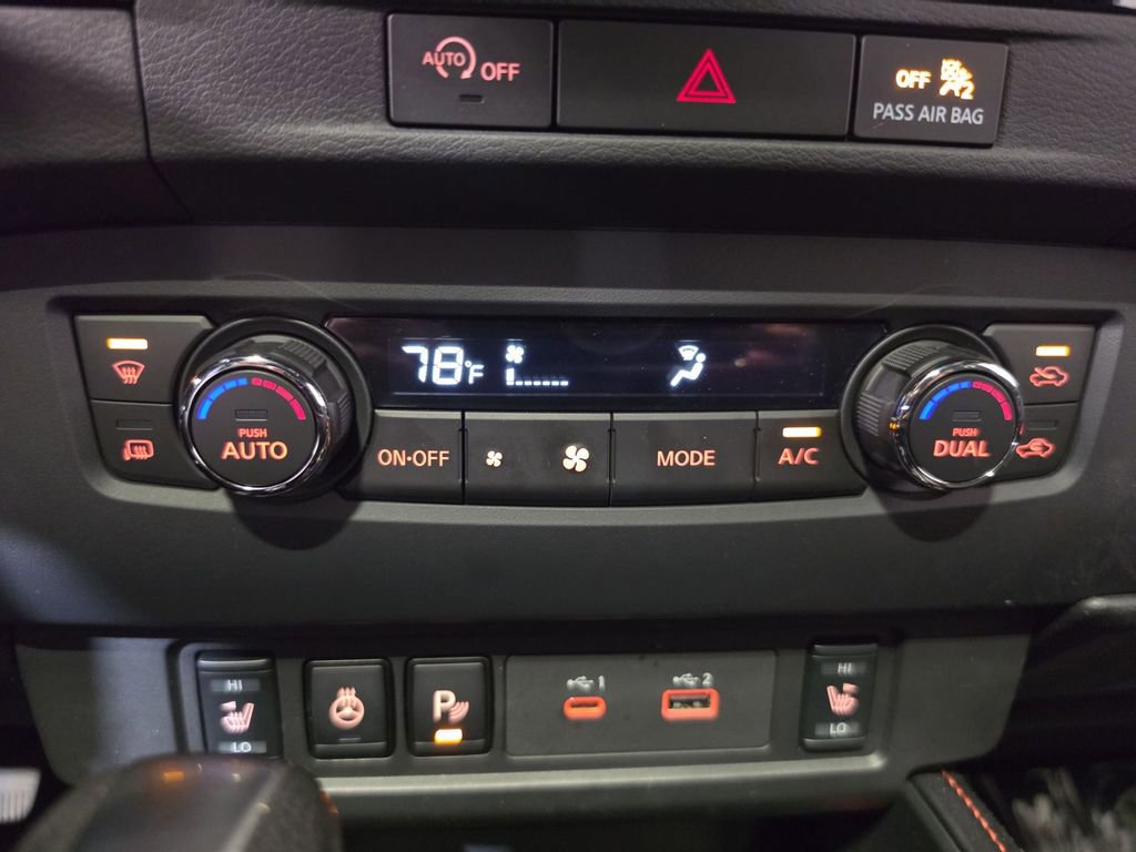 Used 2023 Nissan Frontier PRO-4X w/ Pro-4X Premium Package AWD/4WD image 17