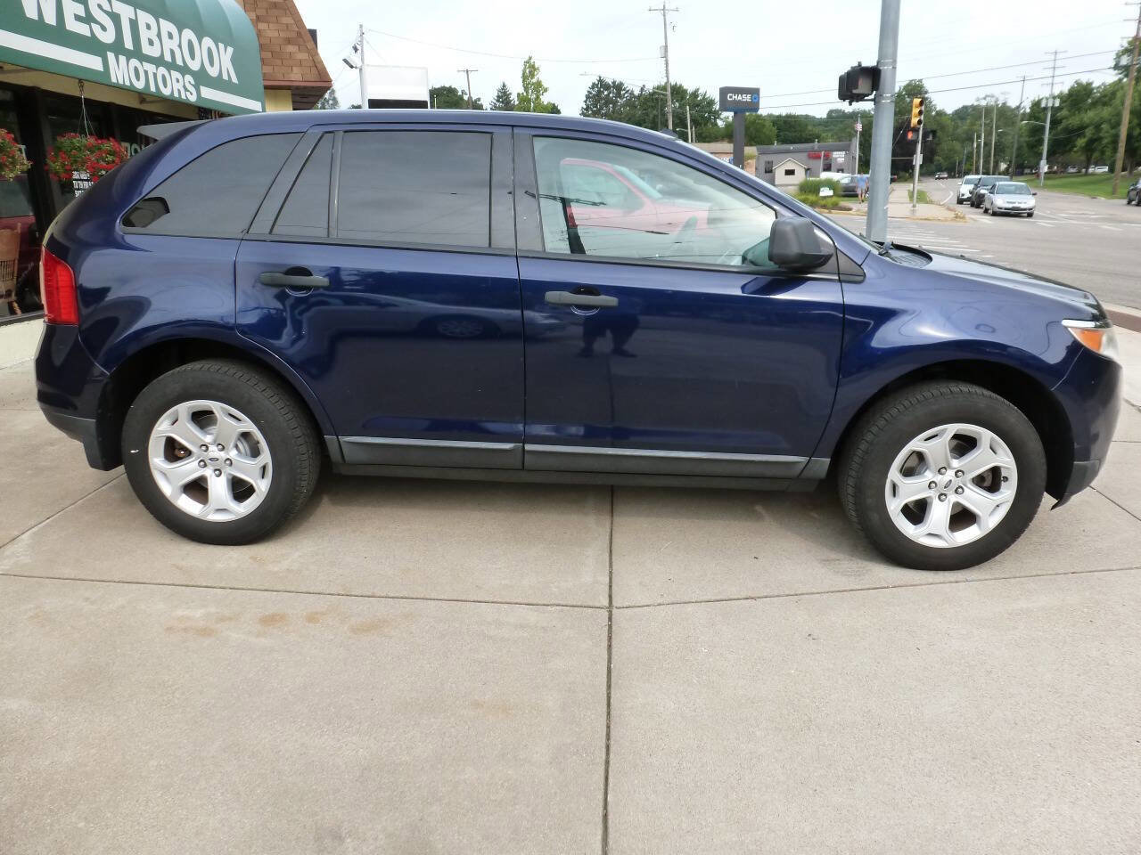 Used 2011 Ford Edge SE w/ 101A Rapid Spec Order Code image 5