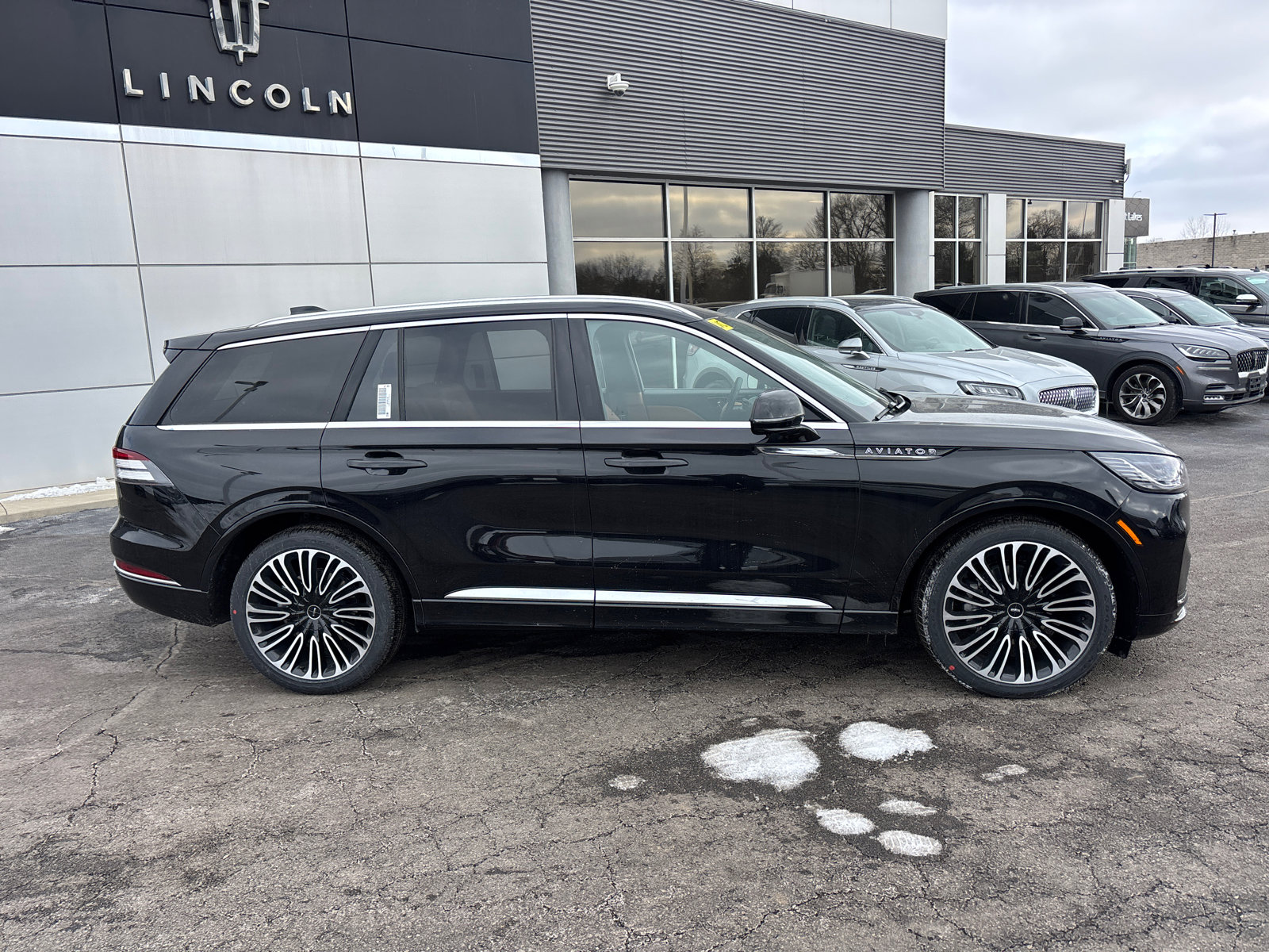 New 2026 Lincoln Aviator Black Label w/ Dynamic Handling Package image 8