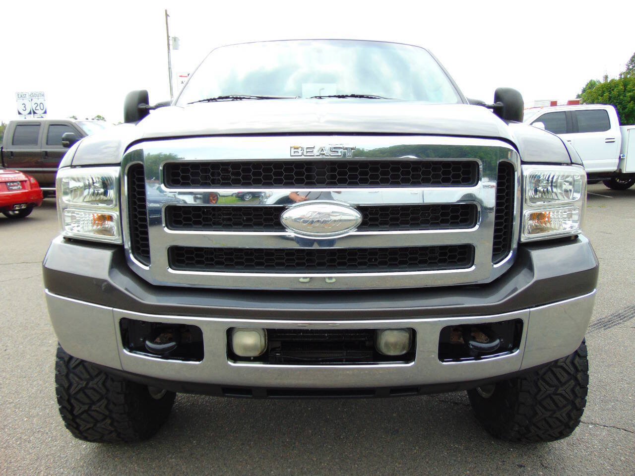 Used 2005 Ford F250 Lariat AWD/4WD image 3