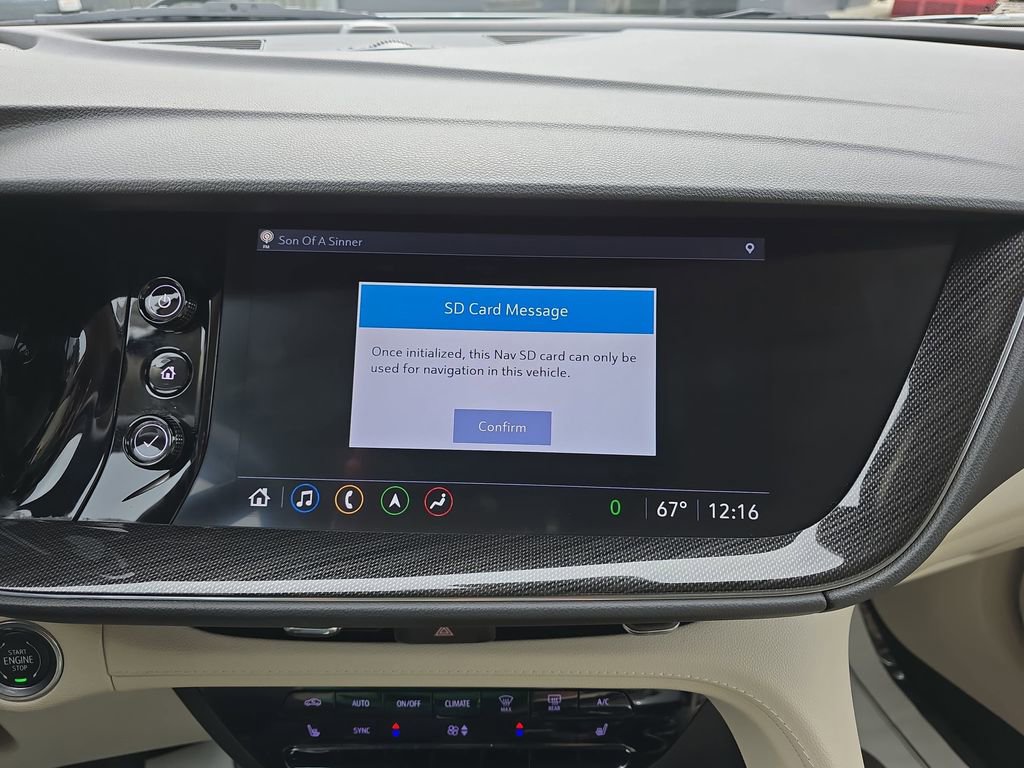 Used 2021 Buick Envision Essence w/ Technology Package I image 26