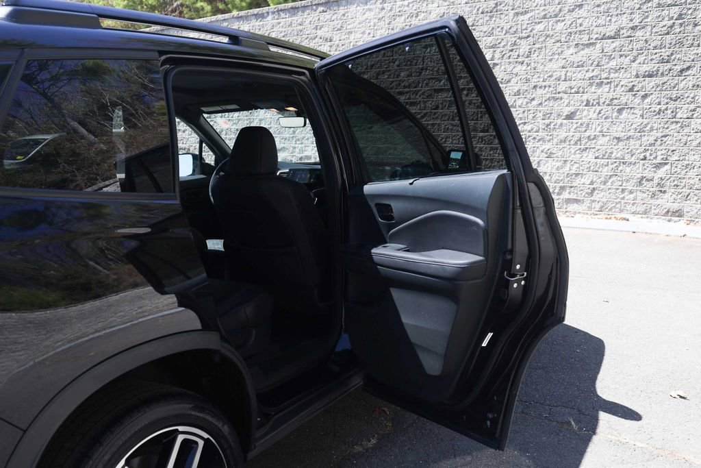 Used 2023 Honda Passport Elite image 17