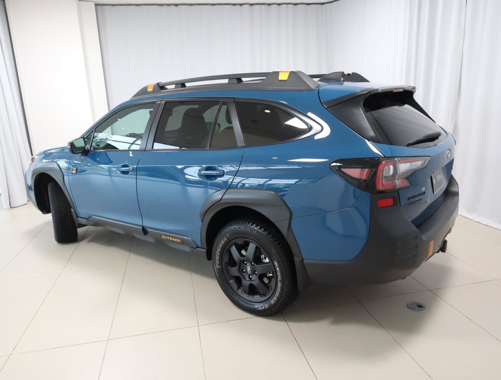 Used 2025 Subaru Outback Wilderness w/ Wilderness Package AWD/4WD image 3