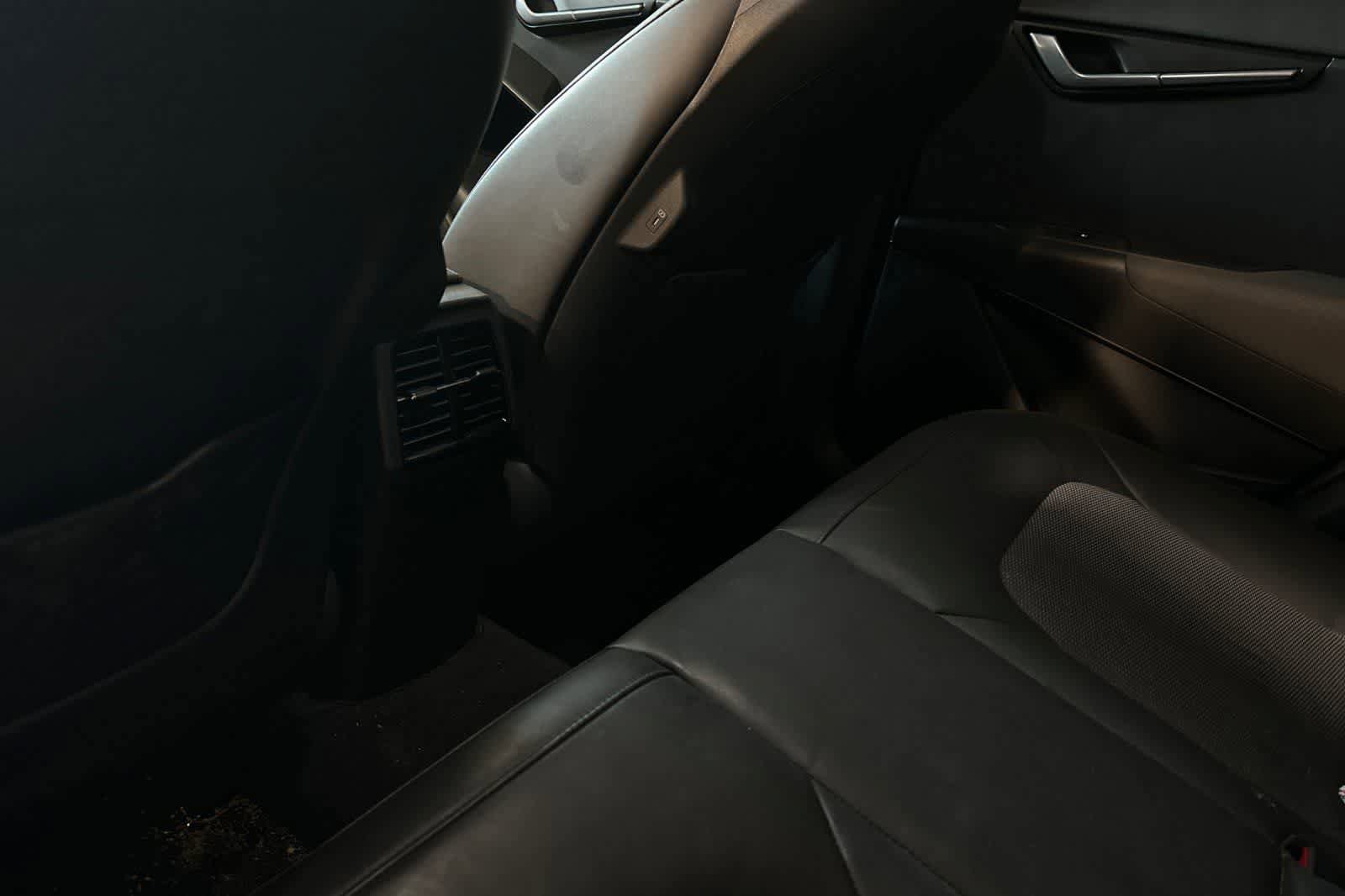 Used 2023 Kia Niro EX Touring FWD image 5