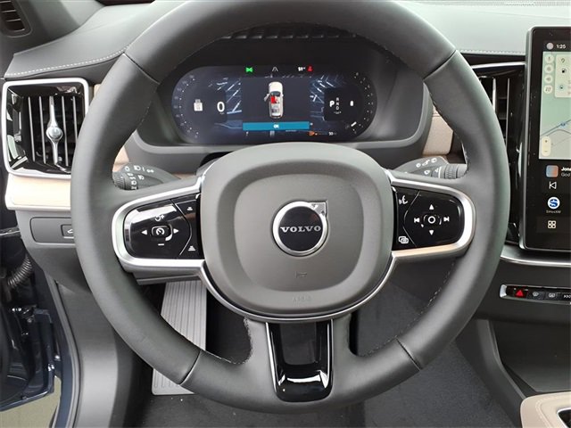 New 2026 Volvo XC90 B6 Plus w/ Protection Package Premier image 13