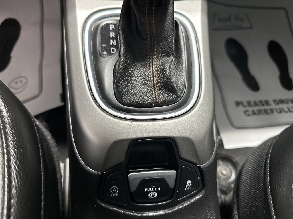 Used 2020 Jeep Compass Latitude FWD image 18