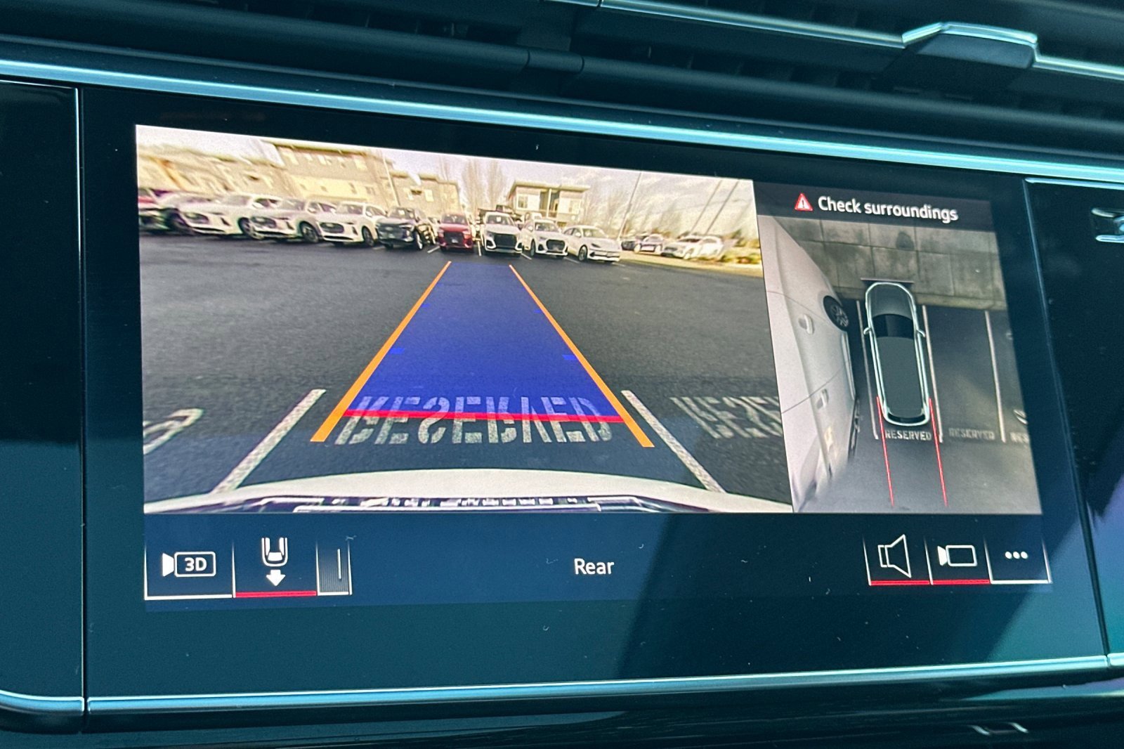 Used 2025 Audi Q7 3.0T Premium Plus image 23