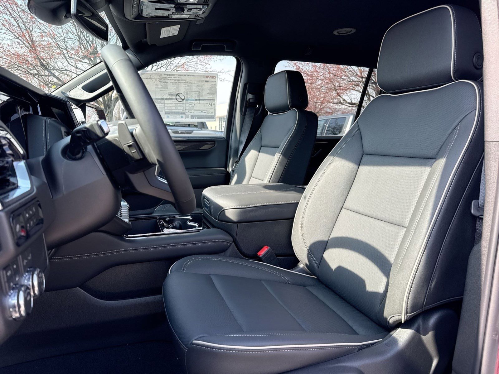 New 2026 GMC Yukon XL Elevation image 13