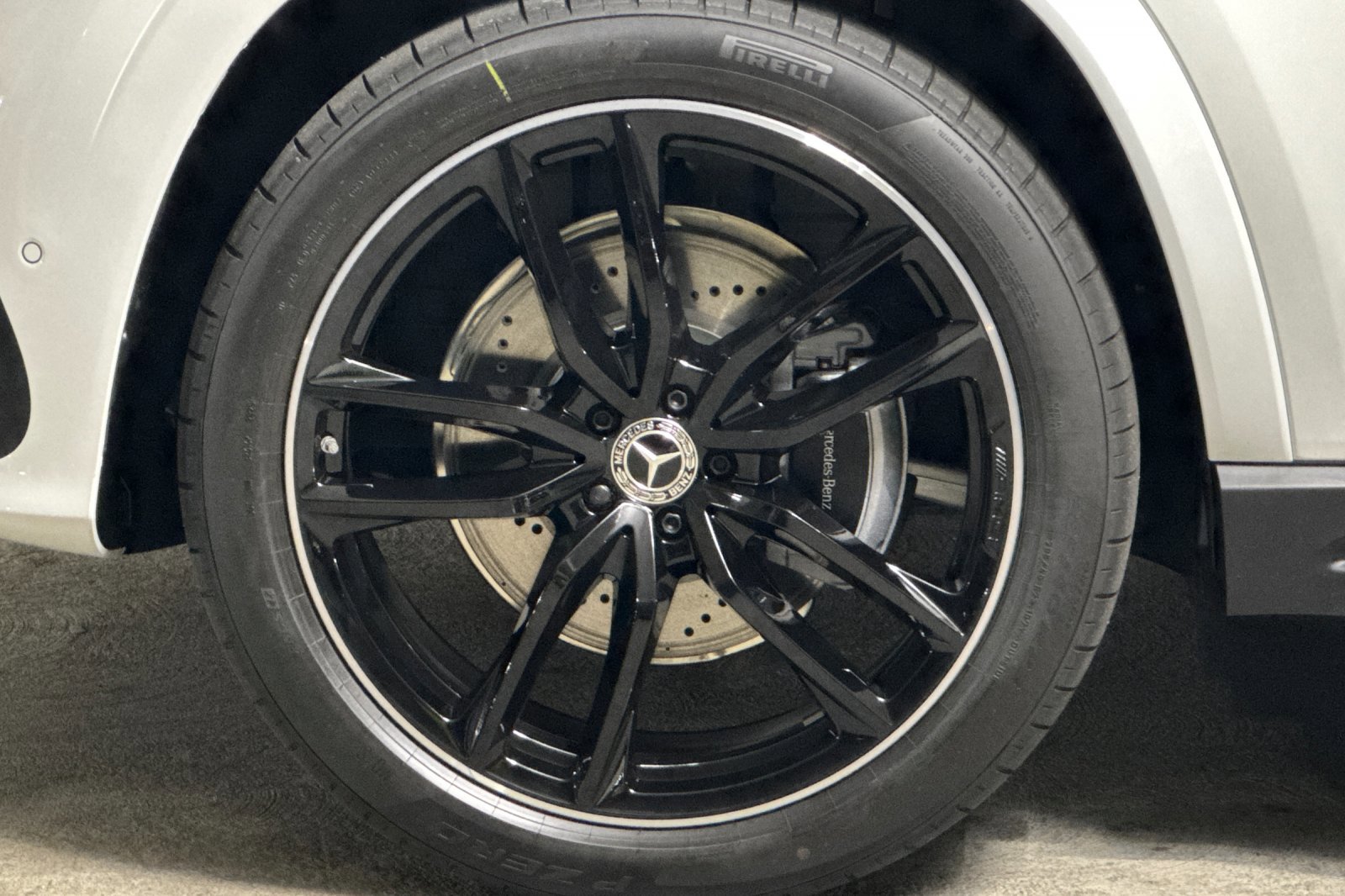 New 2026 Mercedes-Benz GLS 580 4MATIC image 10