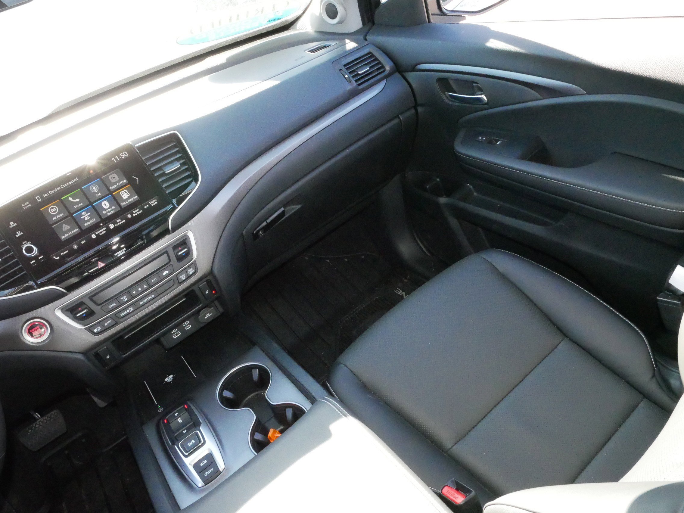 Certified 2025 Honda Ridgeline RTL image 11