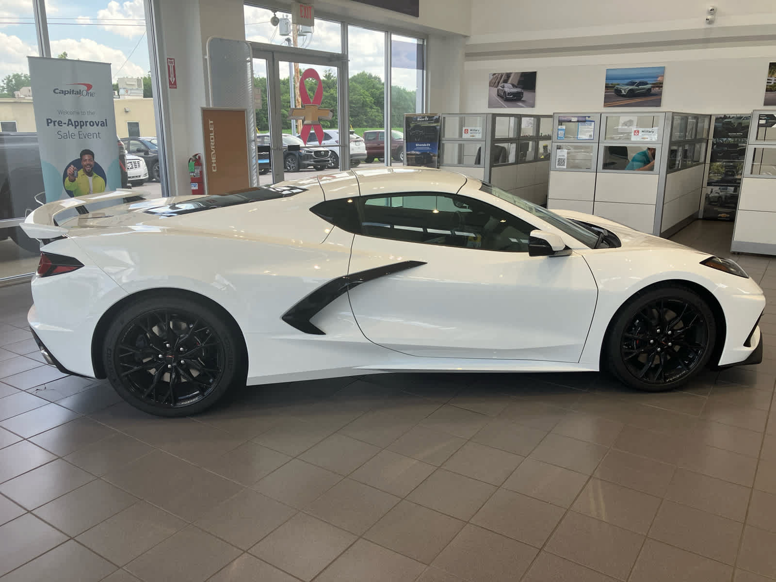 New 2026 Chevrolet Corvette Stingray Coupe w/ Z51 Performance Package RWD image 8