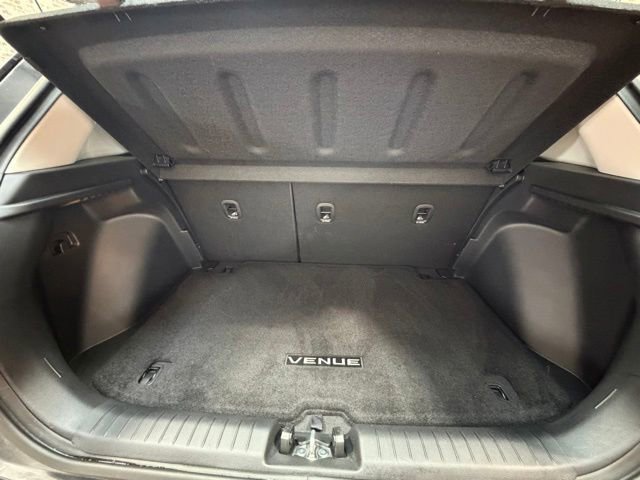 Used 2026 Hyundai Venue SEL FWD image 12