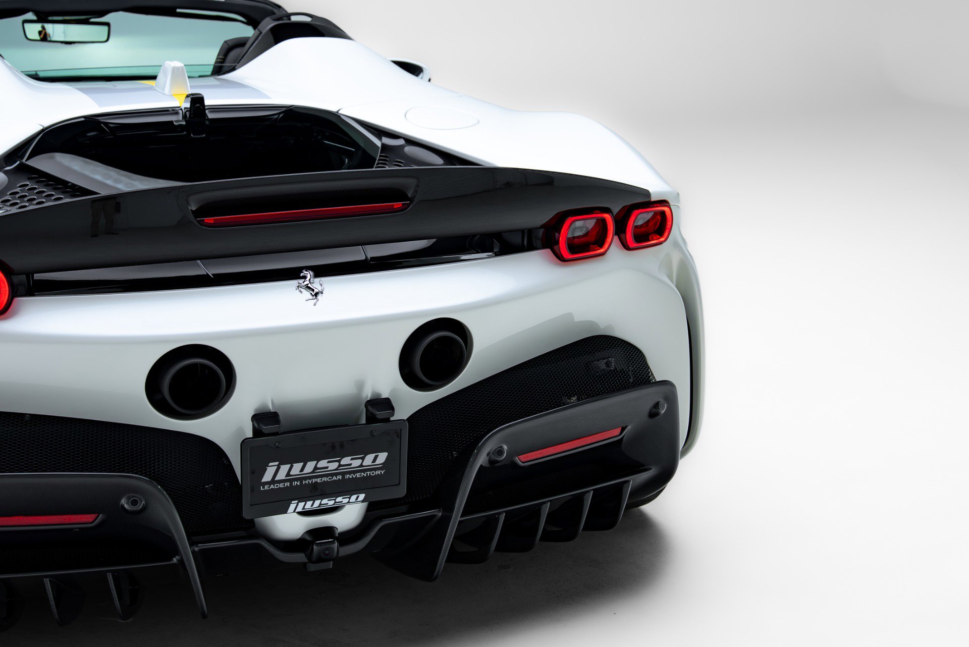 Used 2024 Ferrari SF90 Spider AWD/4WD image 32