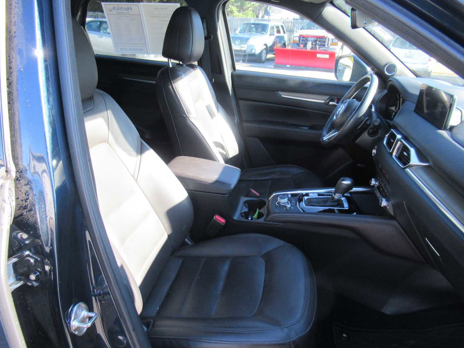 Used 2021 MAZDA CX-5 Signature image 23