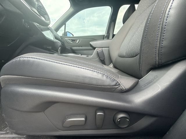 Used 2026 Subaru Forester Premium AWD/4WD image 12