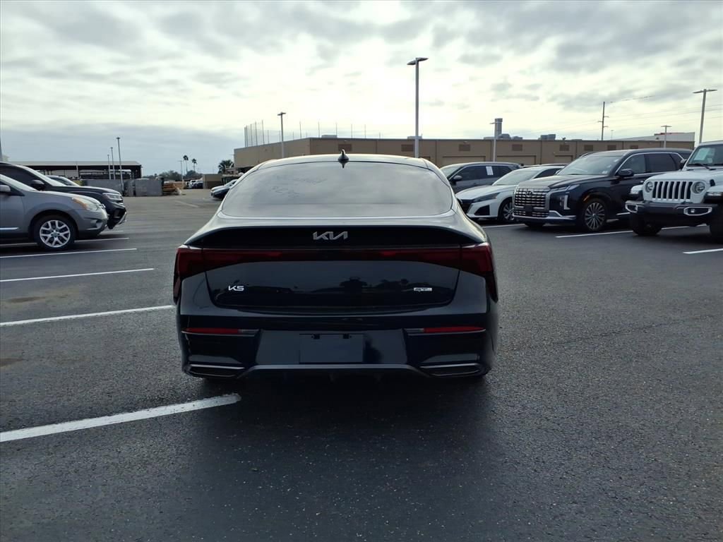 Used 2026 Kia K5 GT-Line w/ GT-Line Premium Package image 4