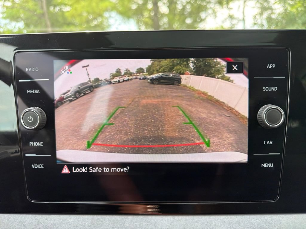 Used 2025 Volkswagen Jetta SE w/ Sunroof Package FWD image 22