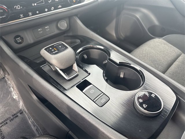 Certified 2025 Nissan Rogue SV image 19