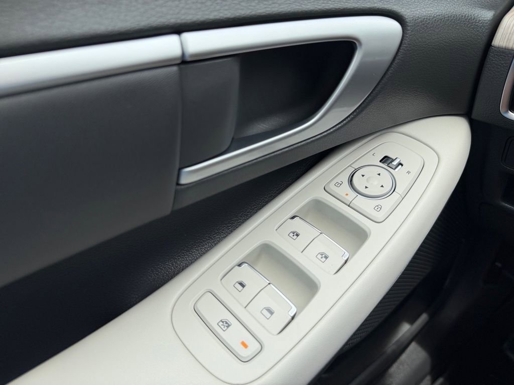 Used 2024 Hyundai Sonata SEL FWD image 19