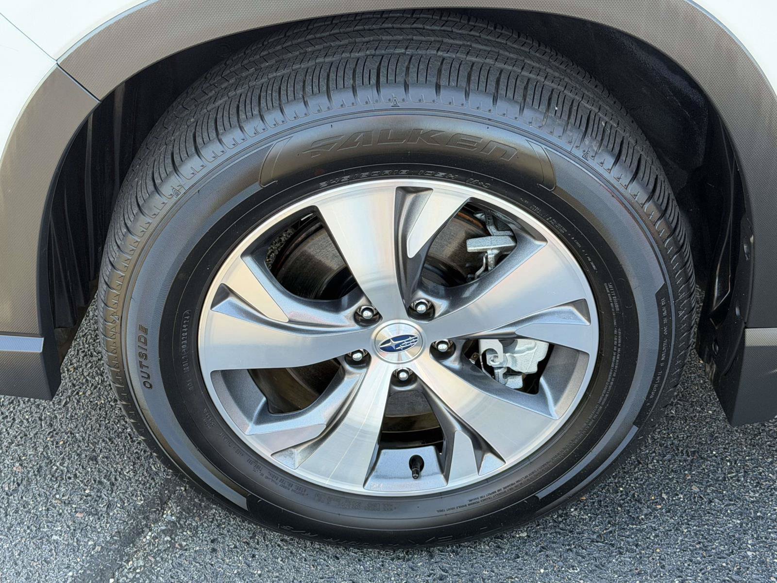 Used 2025 Subaru Ascent Premium AWD/4WD image 5