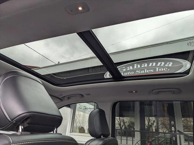 Used 2022 Jeep Grand Cherokee L Limited image 12