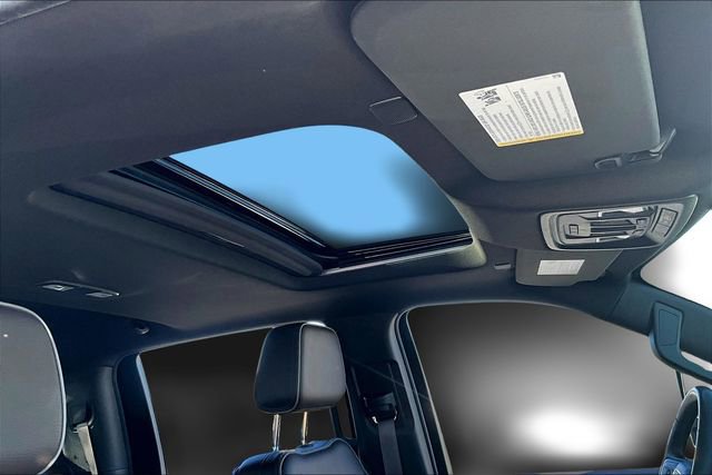 Used 2025 GMC Sierra 3500 Denali w/ Denali Reserve Package image 28