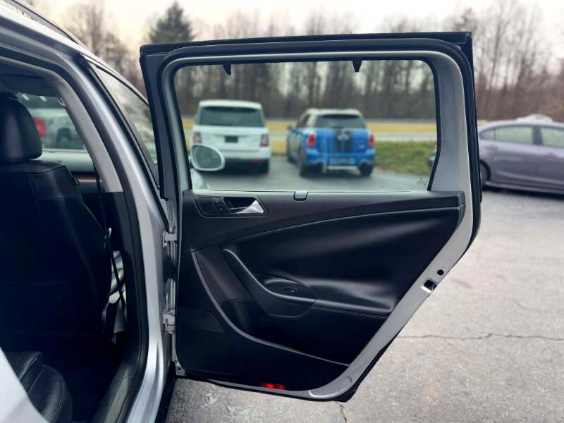 Used 2008 Volkswagen Passat Lux image 15