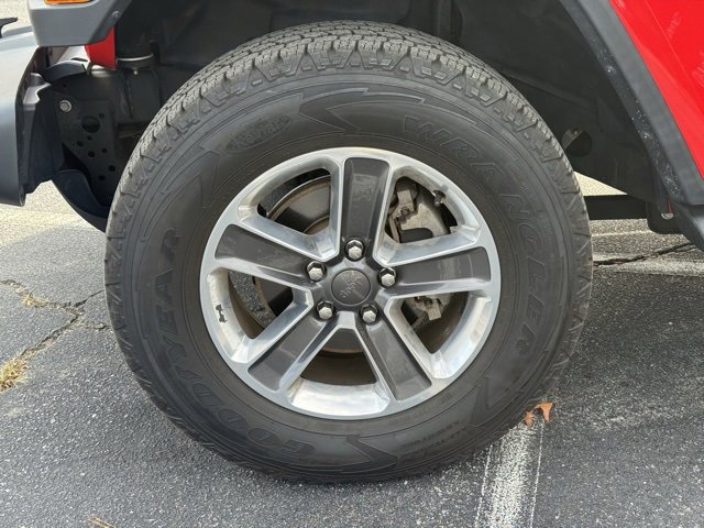 Used 2019 Jeep Wrangler Unlimited Sahara image 31