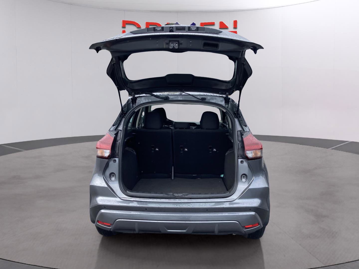 Used 2023 Nissan Kicks S image 32