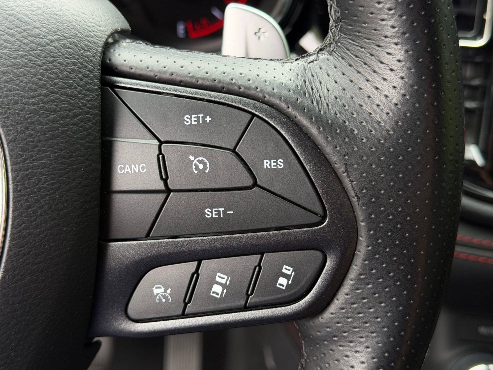 Used 2024 Dodge Durango GT AWD/4WD image 32