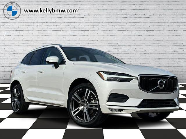Used 2021 Volvo XC60 T5 Momentum w/ Premium Package image 1