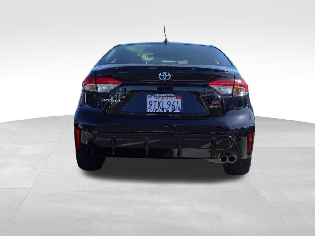 Certified 2025 Toyota Corolla SE w/ Convenience Package image 4