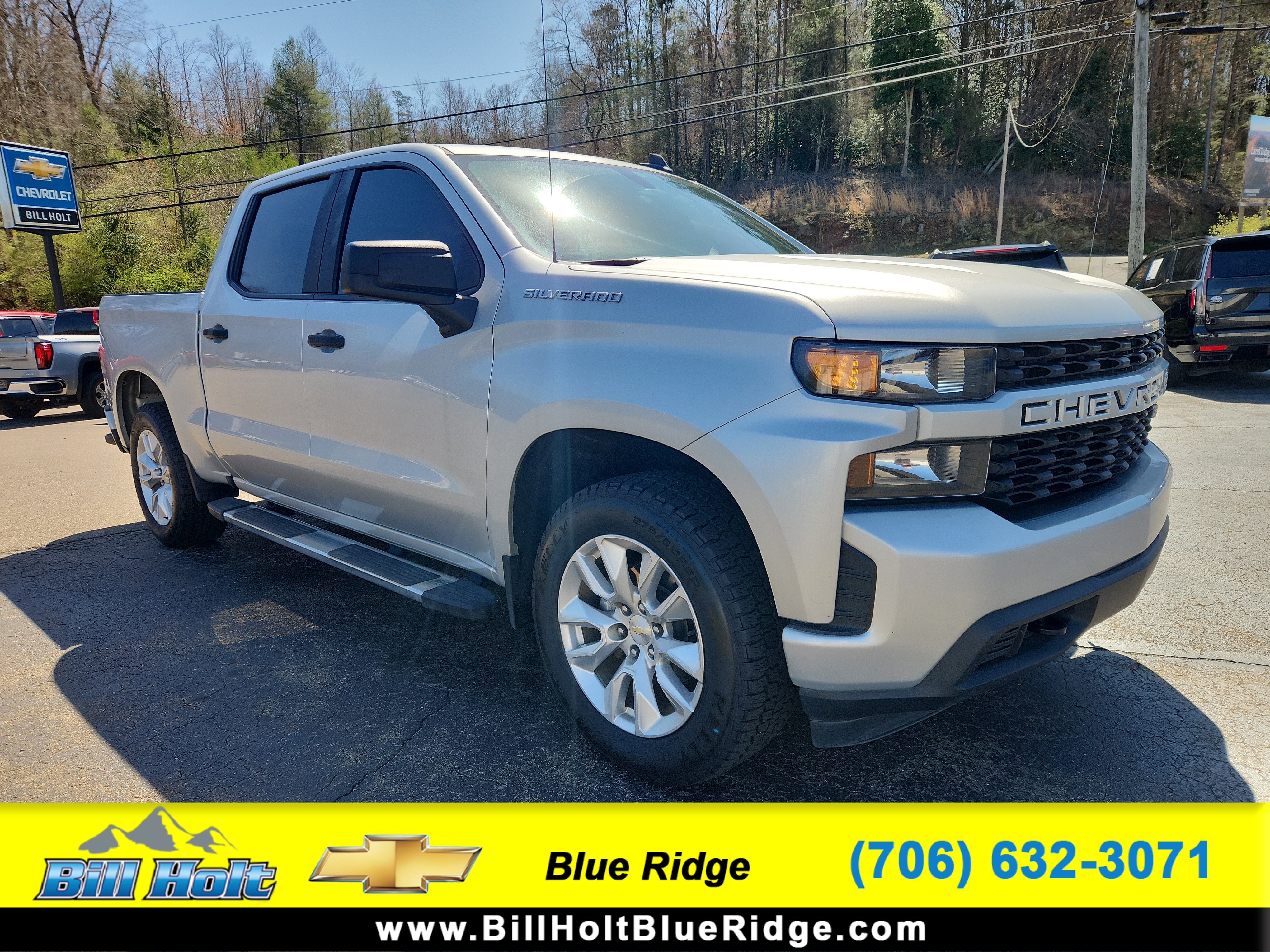 Used 2021 Chevrolet Silverado 1500 Custom image 1
