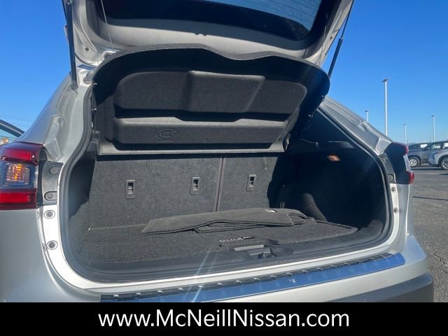 Used 2022 Nissan Rogue Sport SV w/ Technology Package image 32