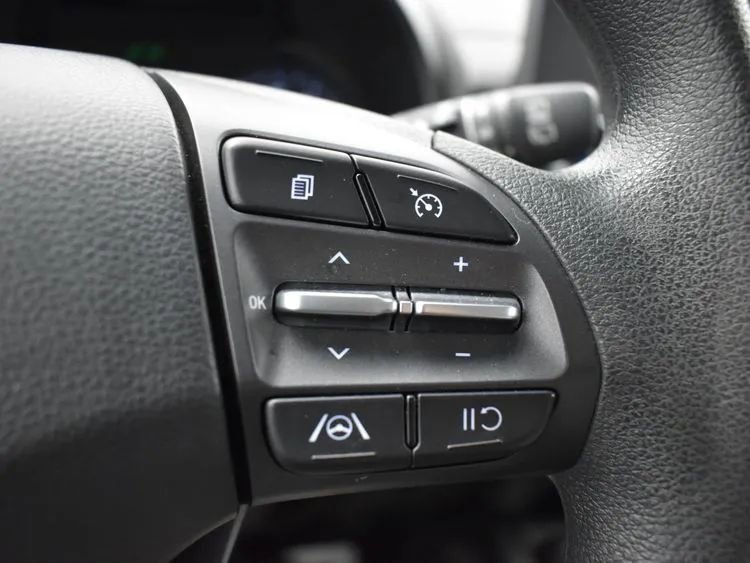 Used 2023 Hyundai Kona SEL AWD/4WD image 23