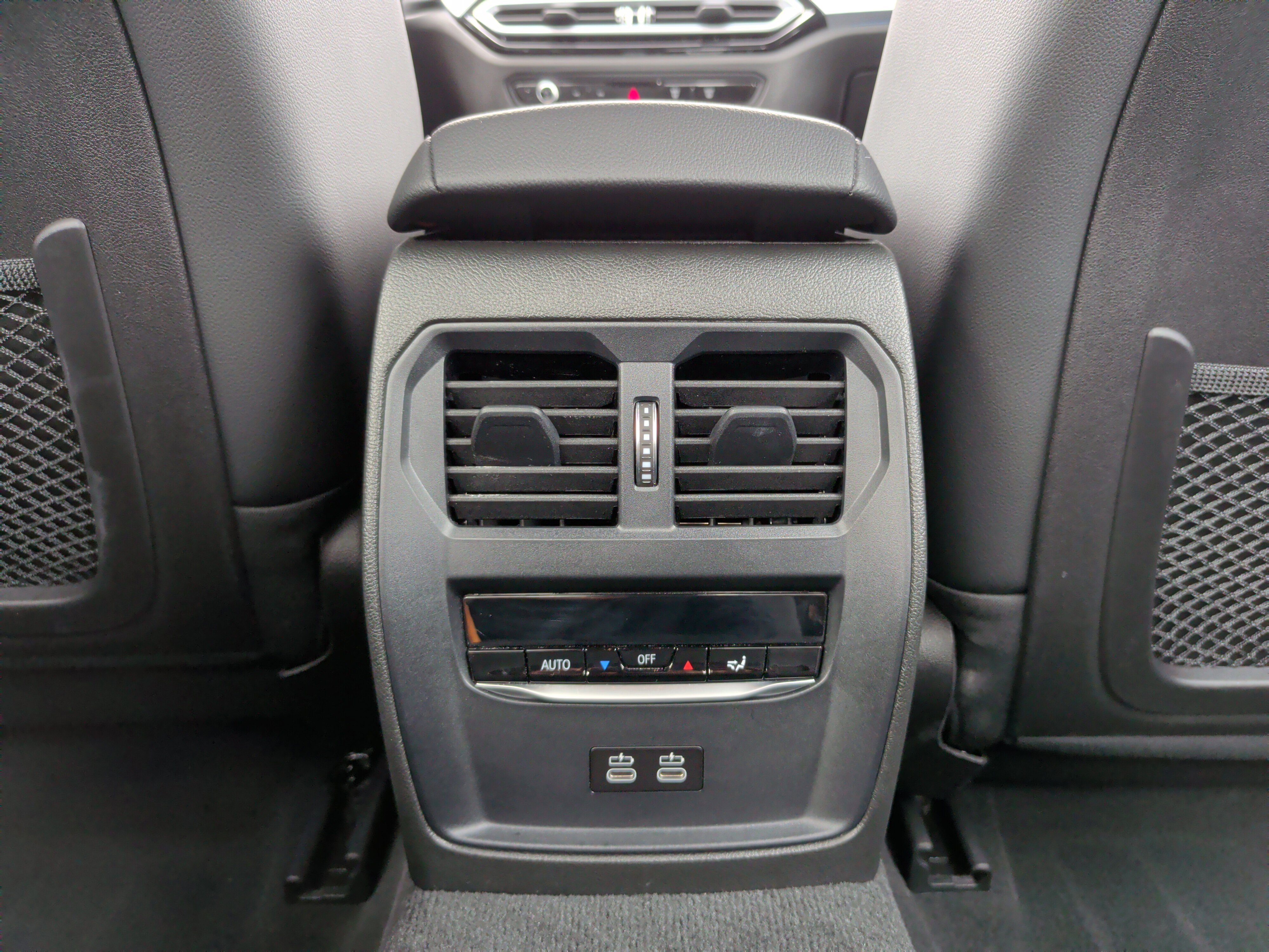 Certified 2023 BMW 330i Sedan w/ Convenience Package image 38