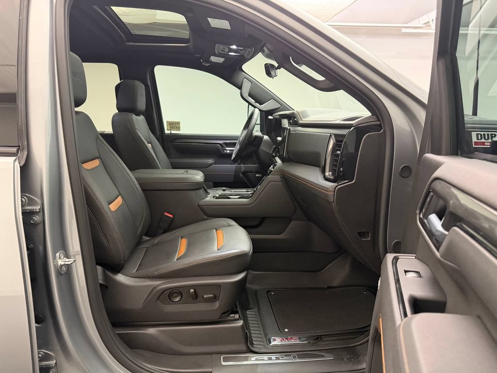Used 2026 GMC Sierra 3500 AT4 w/ AT4 Premium Plus Package AWD/4WD image 29